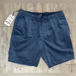 Billabong Men's Midnight Blue Larry Laidbacks 19" Cord Shorts, Size Medium